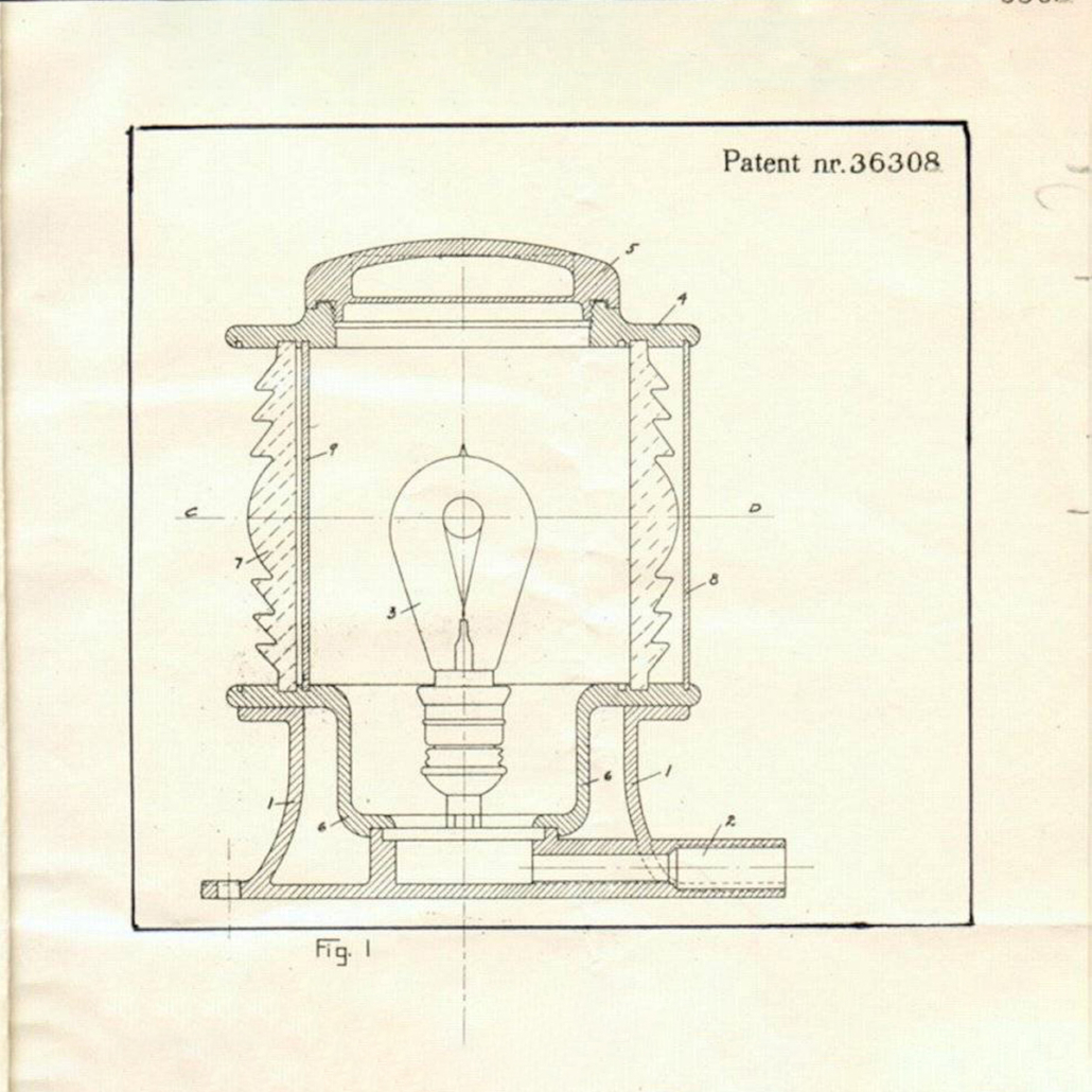 First patent navigation light 1200x1200 1